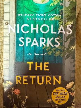 Nicholas Sparks "The Return" - Paperback Novel NYT Bestseller